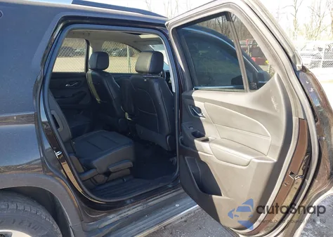 2018 Chevrolet Traverse 3Lt z USA, uszkodzony, nr VIN 1GNERHKW1JJ143473